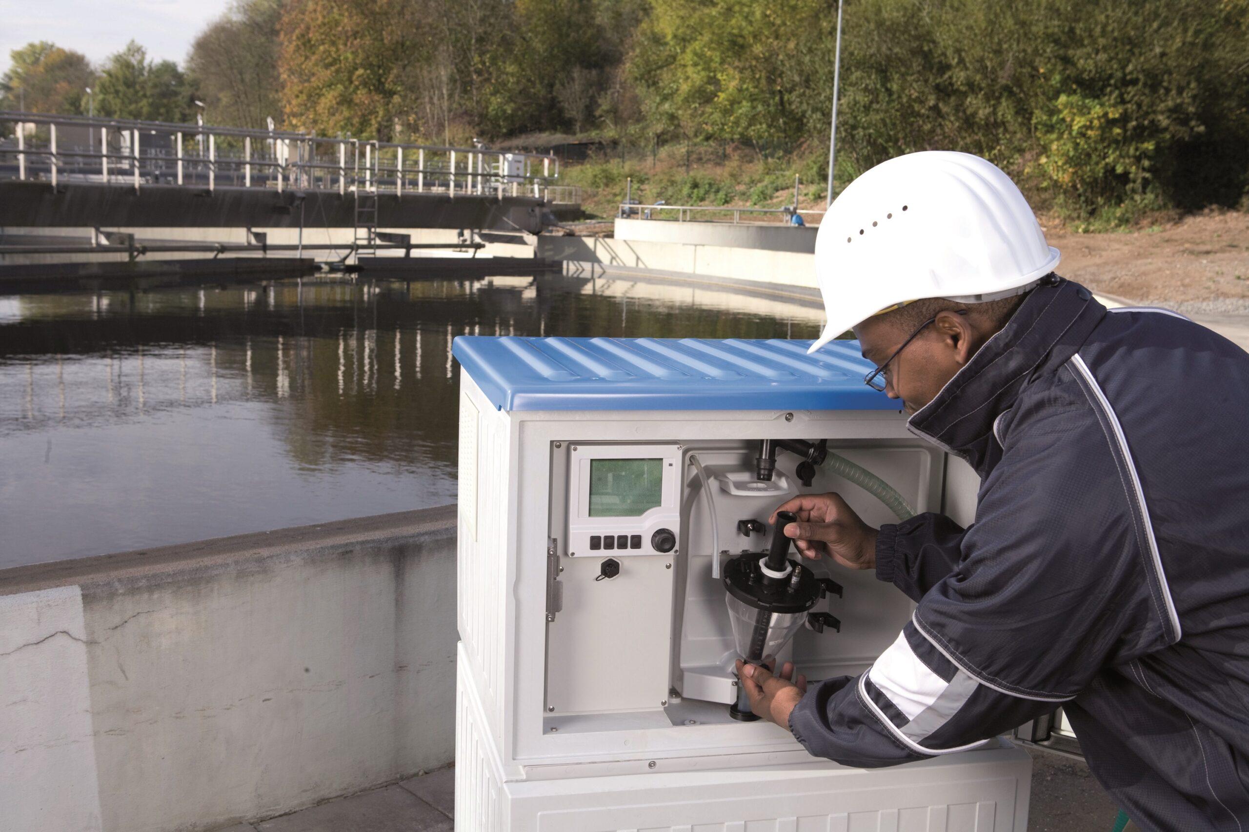 Revolutionising Water Sampling: Unveiling the Advantages of Vacuum Pumps